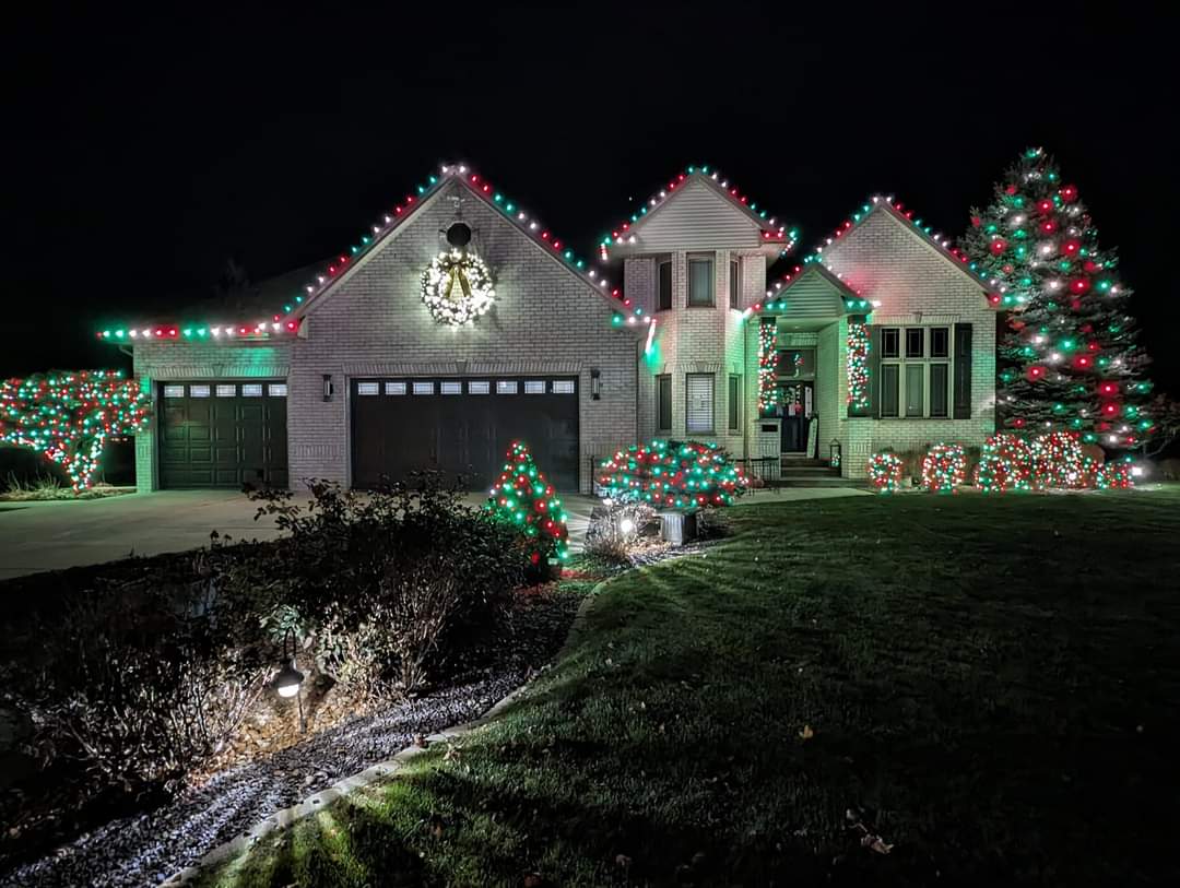 christmas light installer