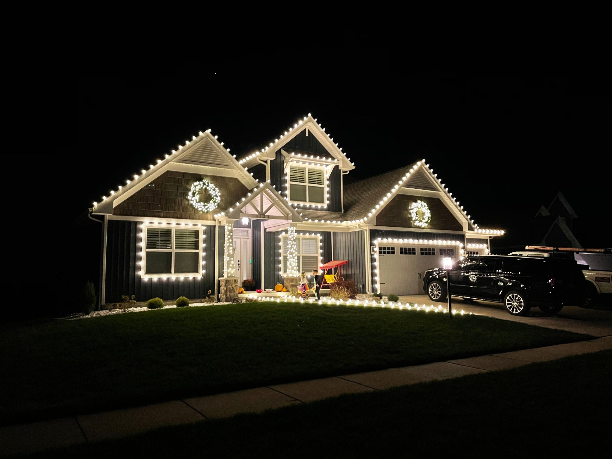 christmas light installer